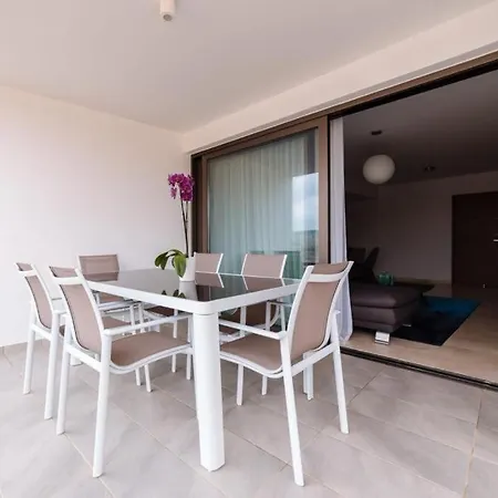Daire Coral Residences Sea View 16 *