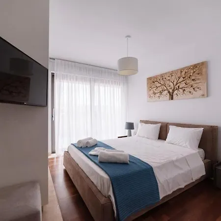 Coral Residences Sea View 16 * Peyia